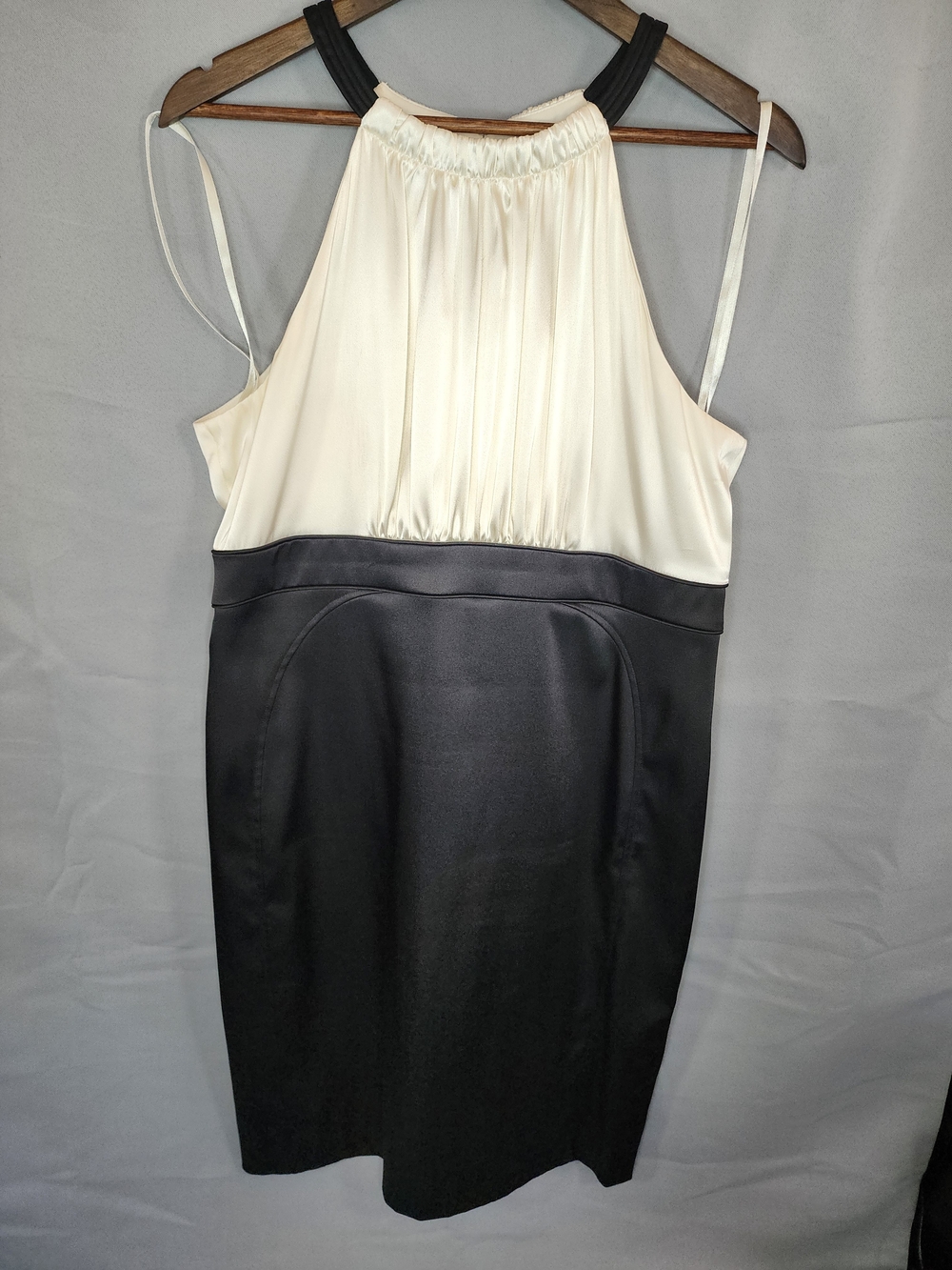 Jones Wear Cream and Black Halter Dress